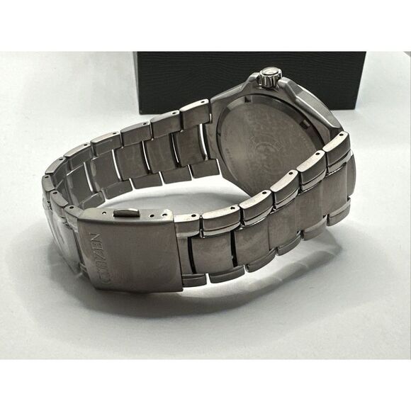 Citizen Paradigm BM7431-51L Silver Super Titanium Analog Eco-Drive Watch YAY15 - Picture 11 of 11